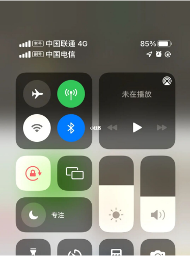 隆子苹果手机维修分享iPhone双卡信号解决办法 